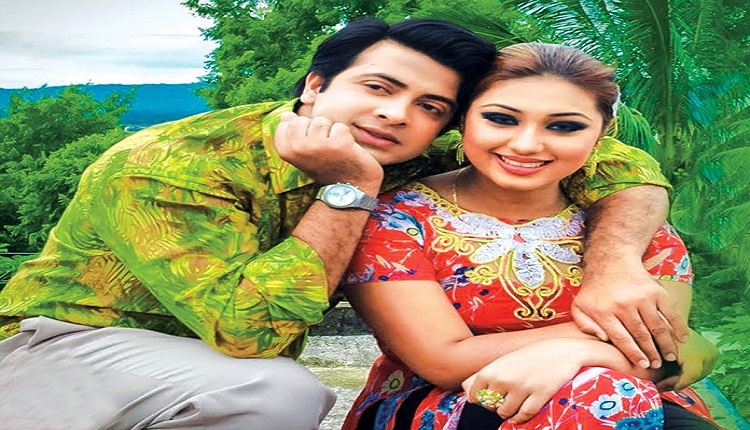 খান ও অপু বিশ্বাস